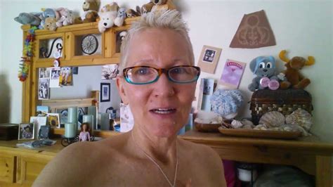 Generally speaking, women who have a <b>mastectomy</b> with breast <b>reconstruction</b> need four to six weeks to heal. . Pictures of mastectomy without reconstruction